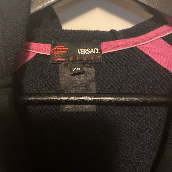 Vintage Versace Sport size XS sweater - Picture 2 of 6